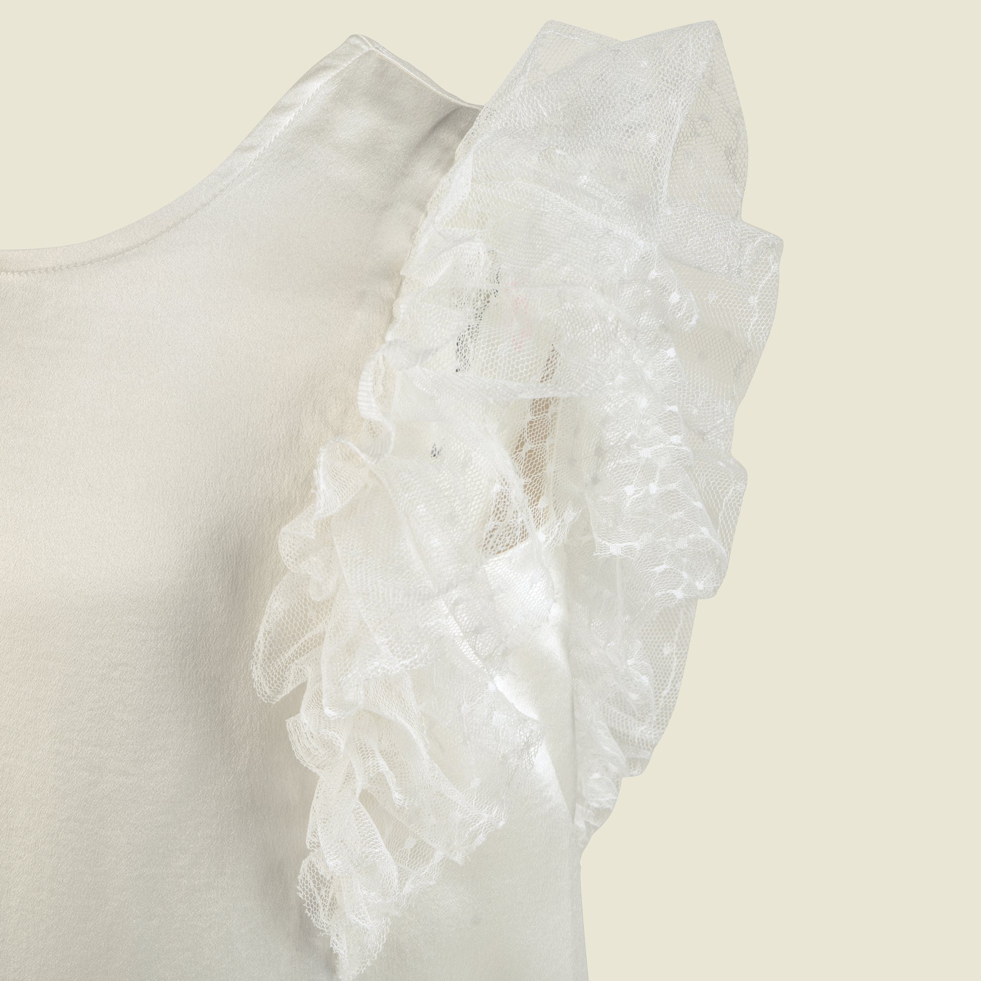 Frill sleeves of silk tulles-Grace By Tilahn